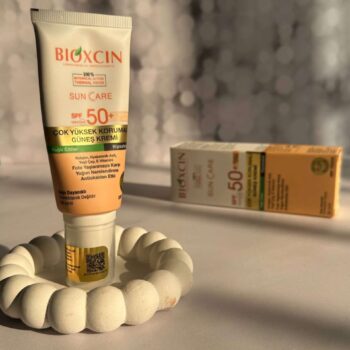 ضدآفتاب تینتی بیوکسین